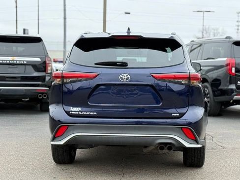 Used 2022 Toyota Highlander XSE image 44