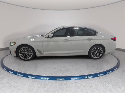 Used 2023 BMW 530i w/ Convenience Package RWD image 8