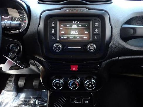Used 2015 Jeep Renegade Sport FWD image 15