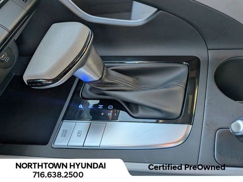 Certified 2024 Hyundai Elantra SEL image 17