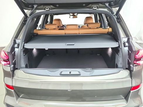 Used 2026 BMW X5 xDrive40i w/ M Sport Package AWD/4WD image 20