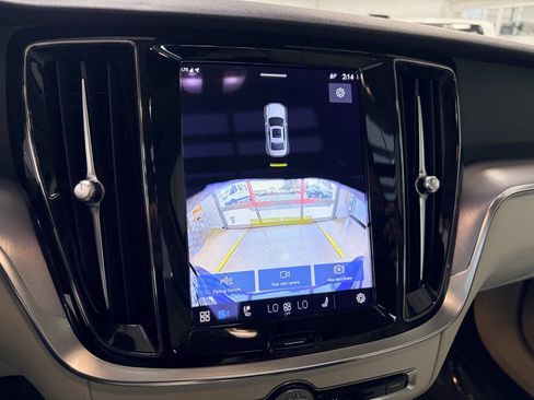 Used 2024 Volvo S60 T8 Core w/ Climate Package image 15