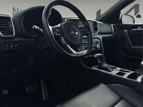 Used 2022 Kia Sportage Nightfall Edition image 9
