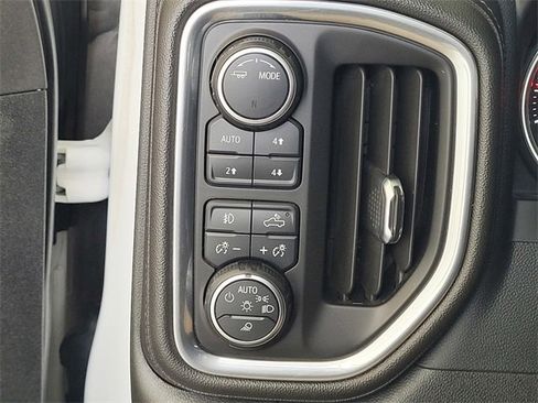 Used 2023 Chevrolet Silverado 2500 High Country w/ Z71 Off-Road Package image 13