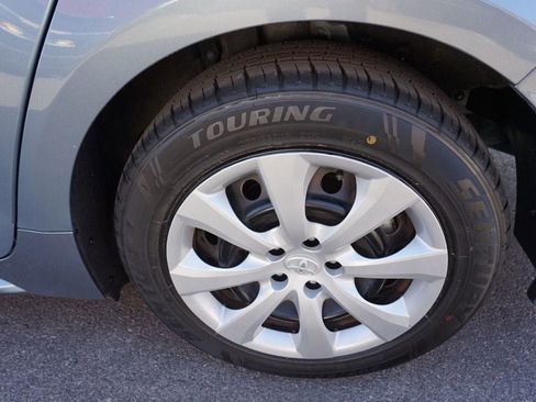 Used 2022 Toyota Corolla LE w/ Carpet Mat Package (TMS) FWD image 12