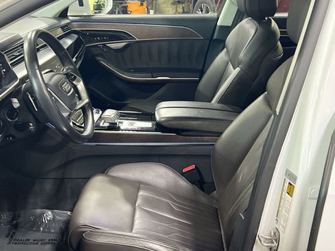 Used 2021 Audi A8 L 4.0T w/ Luxury Package image 13