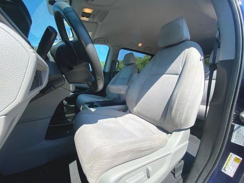 Used 2020 Honda Odyssey LX image 18