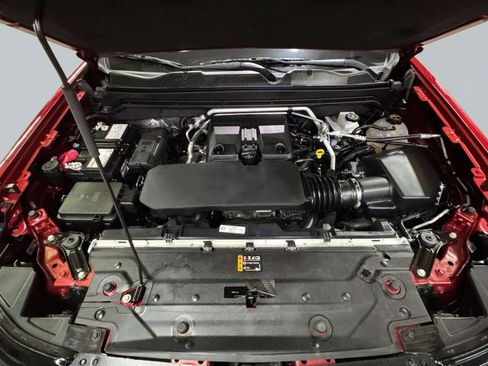 Used 2024 Chevrolet Colorado LT w/ LT Convenience Package II image 79