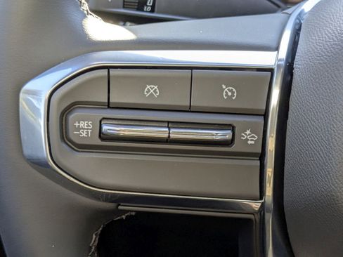 New 2026 GMC Canyon Elevation w/ Convenience Package image 17