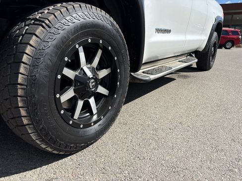 Used 2014 Toyota Tundra SR5 AWD/4WD image 14