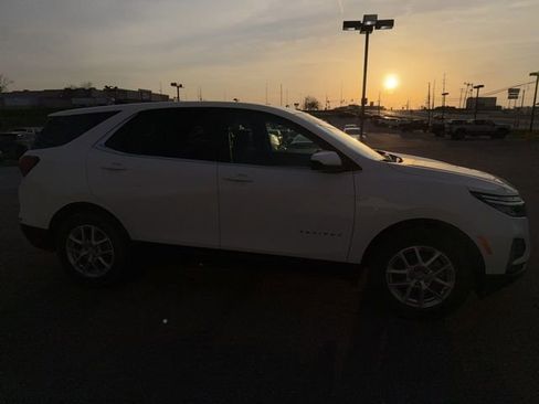 Used 2023 Chevrolet Equinox LT image 8