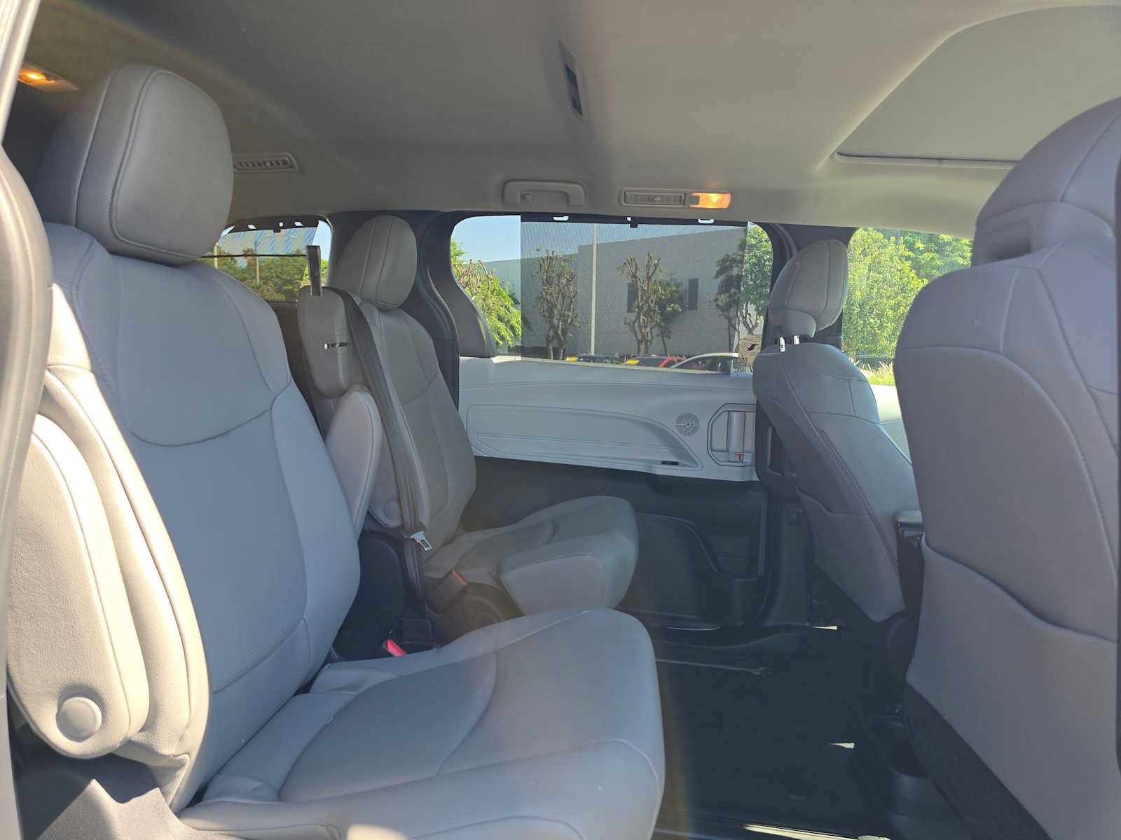 Certified 2026 Toyota Sienna XLE FWD image 12