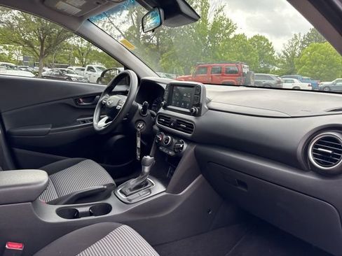 Used 2021 Hyundai Kona SE w/ Cargo Package FWD image 21