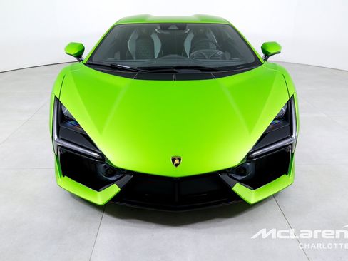 Used 2024 Lamborghini Revuelto AWD/4WD image 4