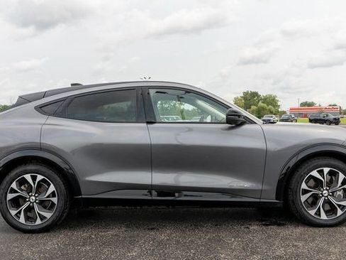 Used 2021 Ford Mustang Mach-E Premium AWD/4WD image 5
