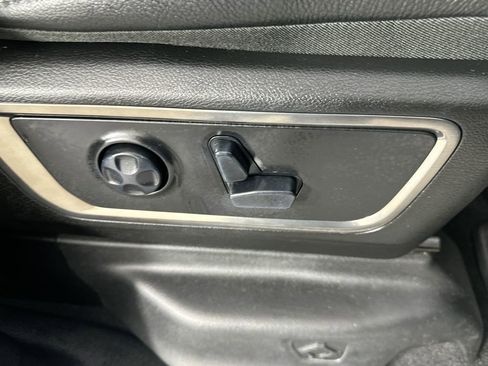 Used 2019 RAM 1500 Limited w/ Advanced Safety Group AWD/4WD image 24