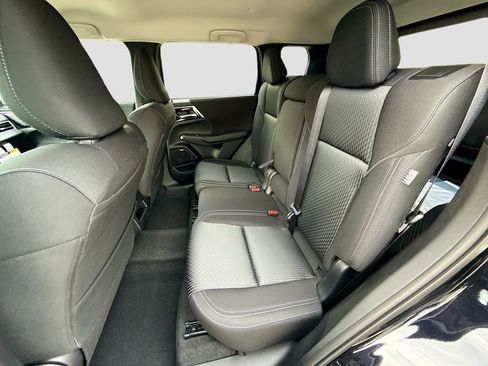 New 2026 Mitsubishi Outlander ES FWD image 24