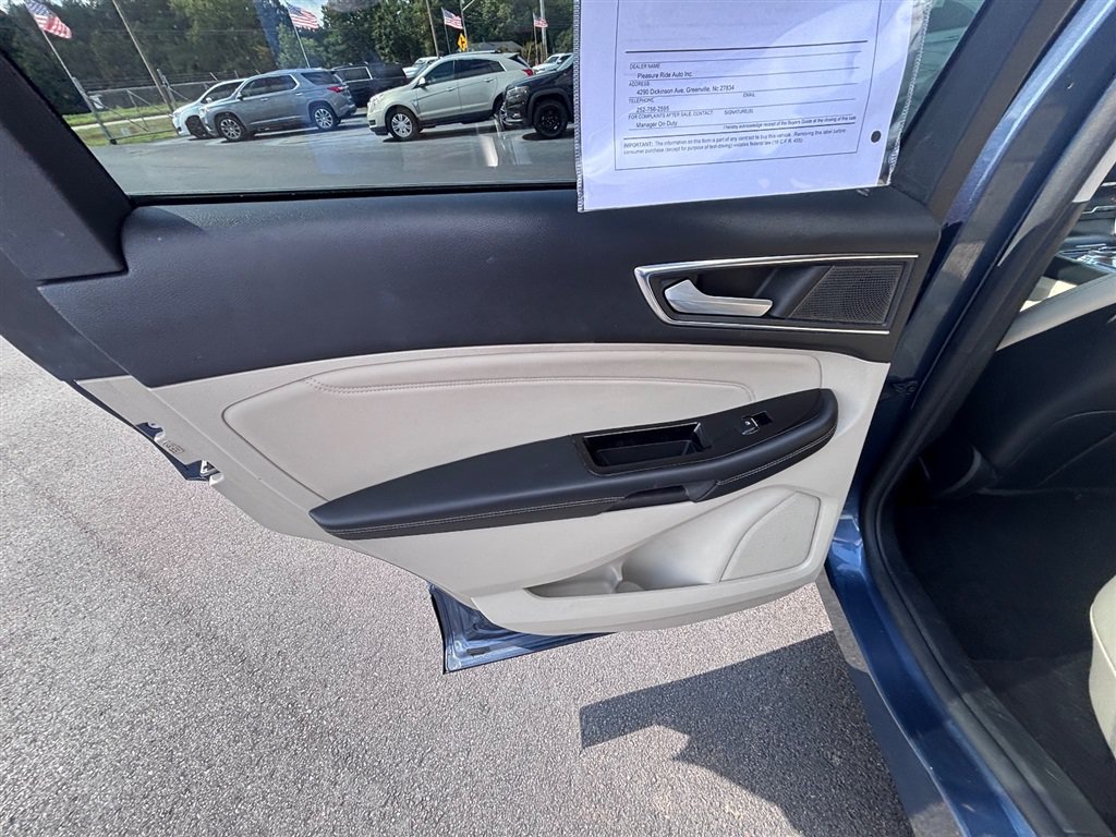 Used 2019 Ford Edge Titanium w/ Cargo Accessory Package FWD image 21
