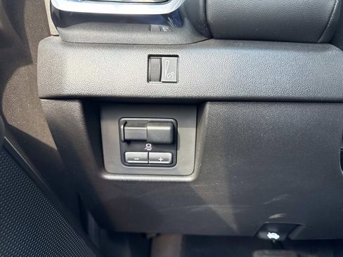 Certified 2024 GMC Canyon Elevation w/ Convenience Package image 20