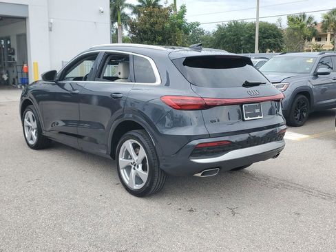 Certified 2025 Audi Q5 Premium Plus w/ Premium Plus AWD/4WD image 7