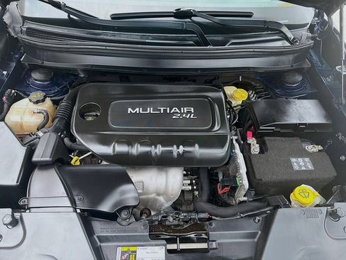 Used 2016 Jeep Cherokee Limited image 33