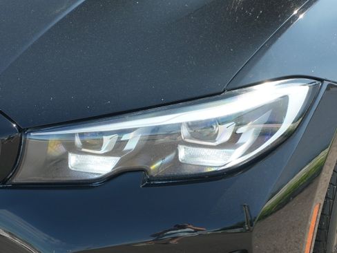 Used 2020 BMW 330i xDrive Sedan w/ Driving Assistance Package AWD/4WD image 49