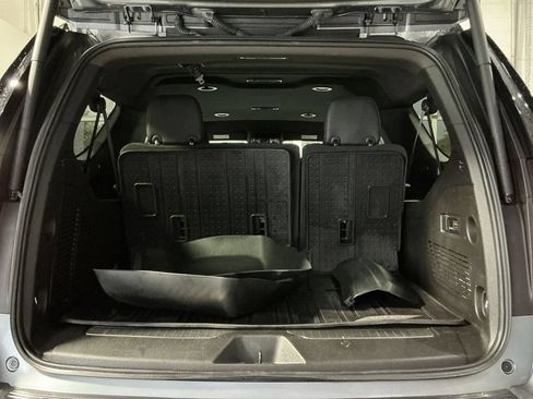 Used 2022 Chevrolet Suburban High Country AWD/4WD image 26