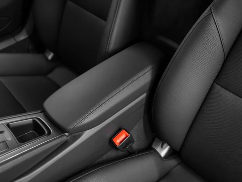 Certified 2025 Porsche 718 Cayman image 35