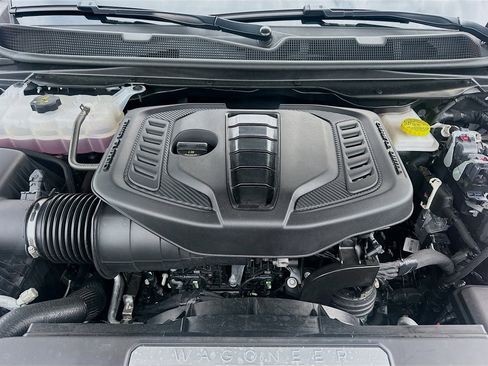 Used 2025 Jeep Wagoneer Series II image 37