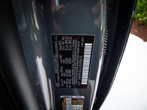 Used 2025 Hyundai Santa Fe Calligraphy FWD image 36
