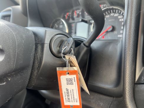 Used 2017 Chevrolet Silverado 1500 W/T w/ Chrome Bumper Package image 21