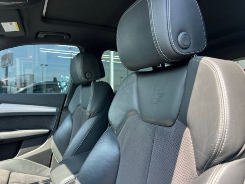 Used 2018 Audi SQ5 Premium Plus w/ Navigation Package image 34
