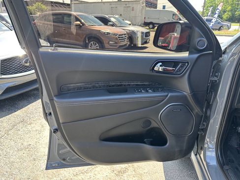 Used 2022 Dodge Durango SRT w/ Premium Interior Group AWD/4WD image 11