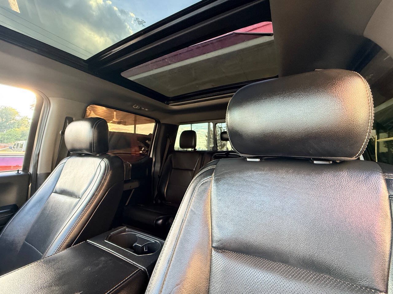 Used 2019 Ford F250 Lariat w/ Lariat Ultimate Package AWD/4WD image 33