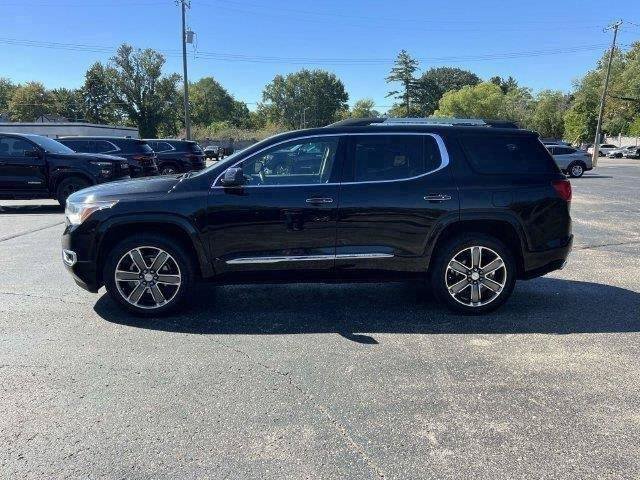 Used 2019 GMC Acadia Denali w/ Technology Package AWD/4WD image 2