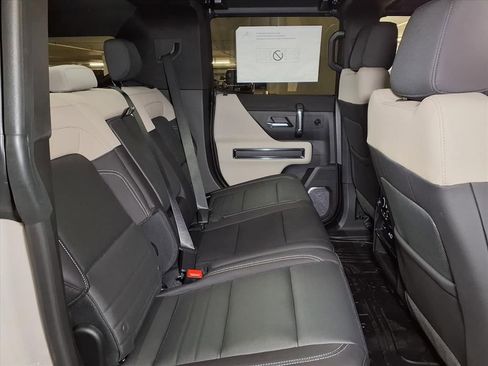 New 2026 GMC Hummer EV SUV AWD/4WD image 7