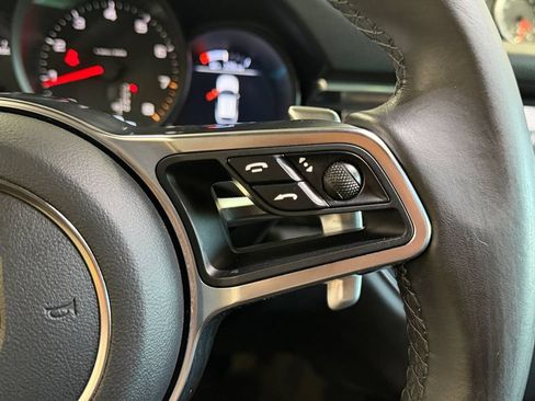 Used 2017 Porsche Macan AWD/4WD image 33