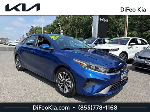 Certified 2023 Kia Forte LXS w/ LXS Technology Package FWD image 1