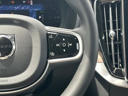 New 2026 Volvo XC90 T8 Ultra w/ Lounge Package AWD/4WD image 9