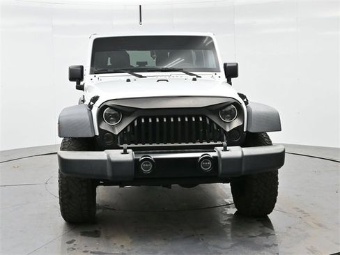 Used 2017 Jeep Wrangler Sport image 2