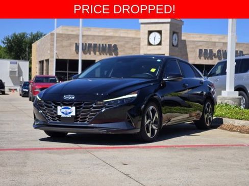 Used 2023 Hyundai Elantra Limited FWD image 3