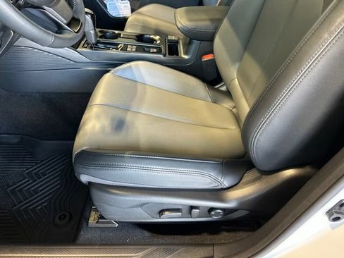Used 2026 Subaru Outback Premium AWD/4WD image 10