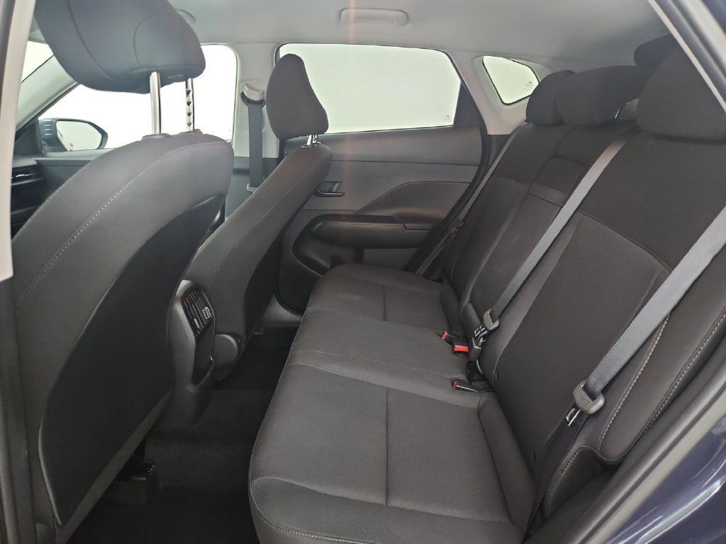 Used 2025 Hyundai Kona SEL AWD/4WD image 32