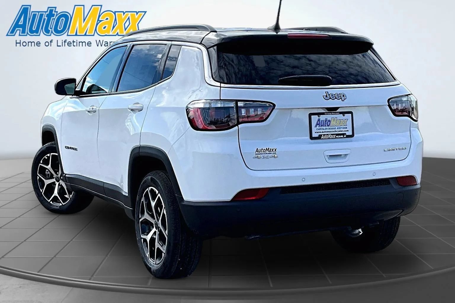 New 2027 Jeep Compass Limited AWD/4WD image 3
