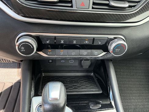 Certified 2024 Nissan Altima 2.5 SR w/ SR Premium Package AWD/4WD image 20