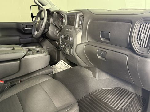 Used 2025 Chevrolet Silverado 2500 Custom w/ Custom Value Package AWD/4WD image 10