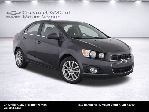 Used 2014 Chevrolet Sonic LT w/ Wheels and Fog Lamp Package FWD image 2