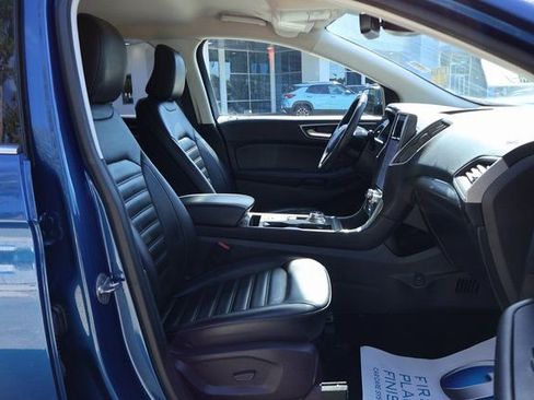Used 2022 Ford Edge SEL image 9