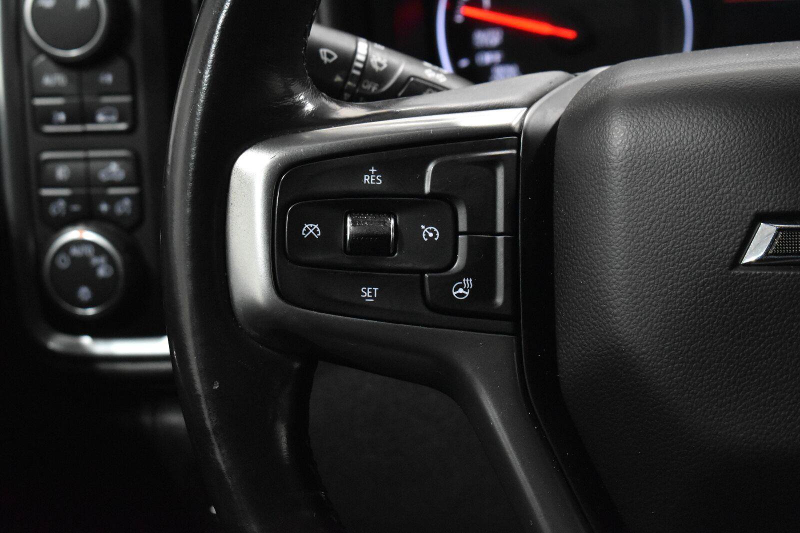 Used 2019 Chevrolet Silverado 1500 RST AWD/4WD image 7
