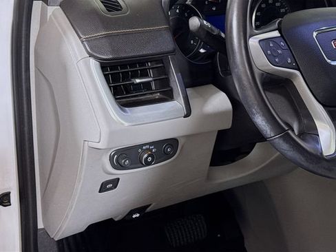 Used 2021 GMC Terrain SLT FWD image 8
